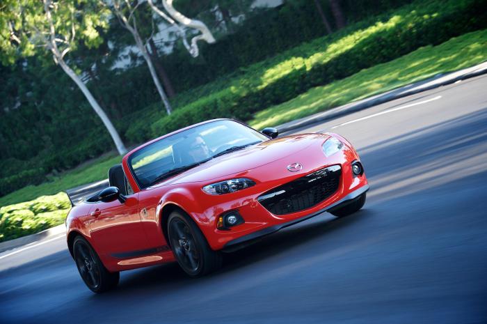 Mazda MX-5 Miata roadster review