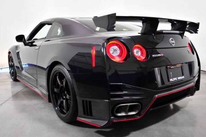 Used Nissan sports cars for sale