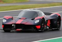 Aston martin valkyrie red bull racing car formula silverstone joins circuit autoevolution adrian newey modeling aerodynamics technologies simulation shakedown alongside