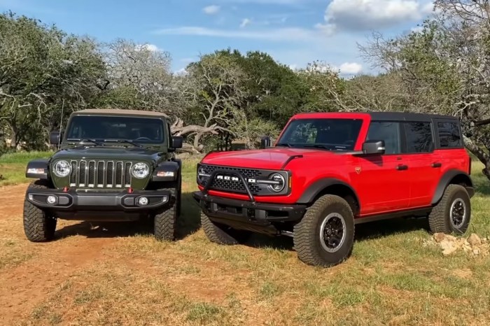 Bronco vs Jeep Wrangler comparison