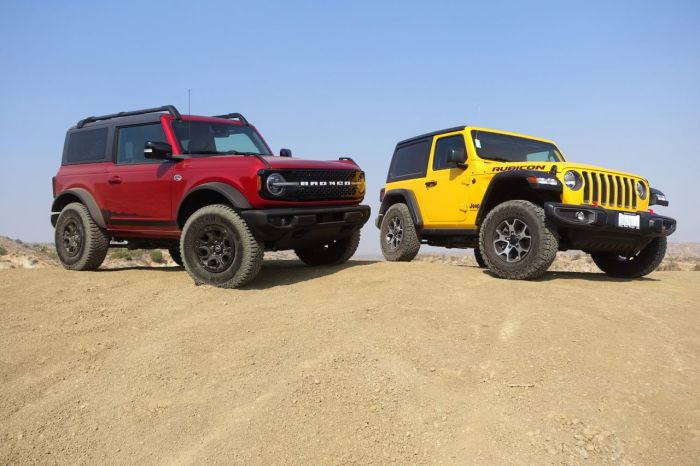 Bronco vs Jeep Wrangler comparison