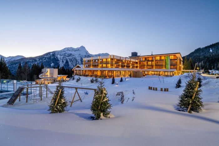 Hotels near Zugspitze Mountain