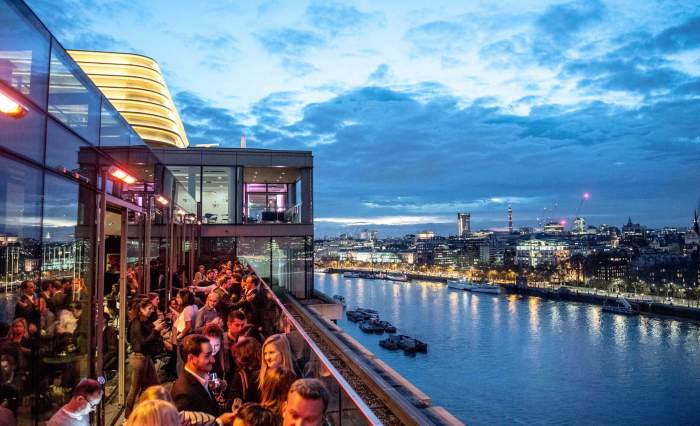 Hotels with rooftop bars in Germany